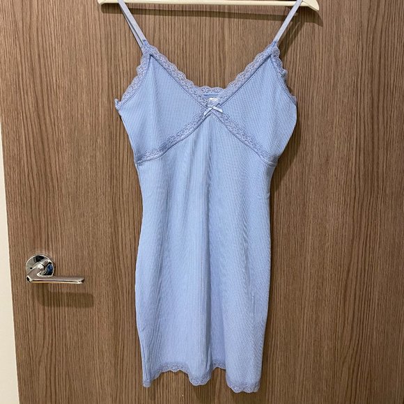 H&M (Divided) Ribbed Lace-Trimmed Dress - Picture 4 of 8